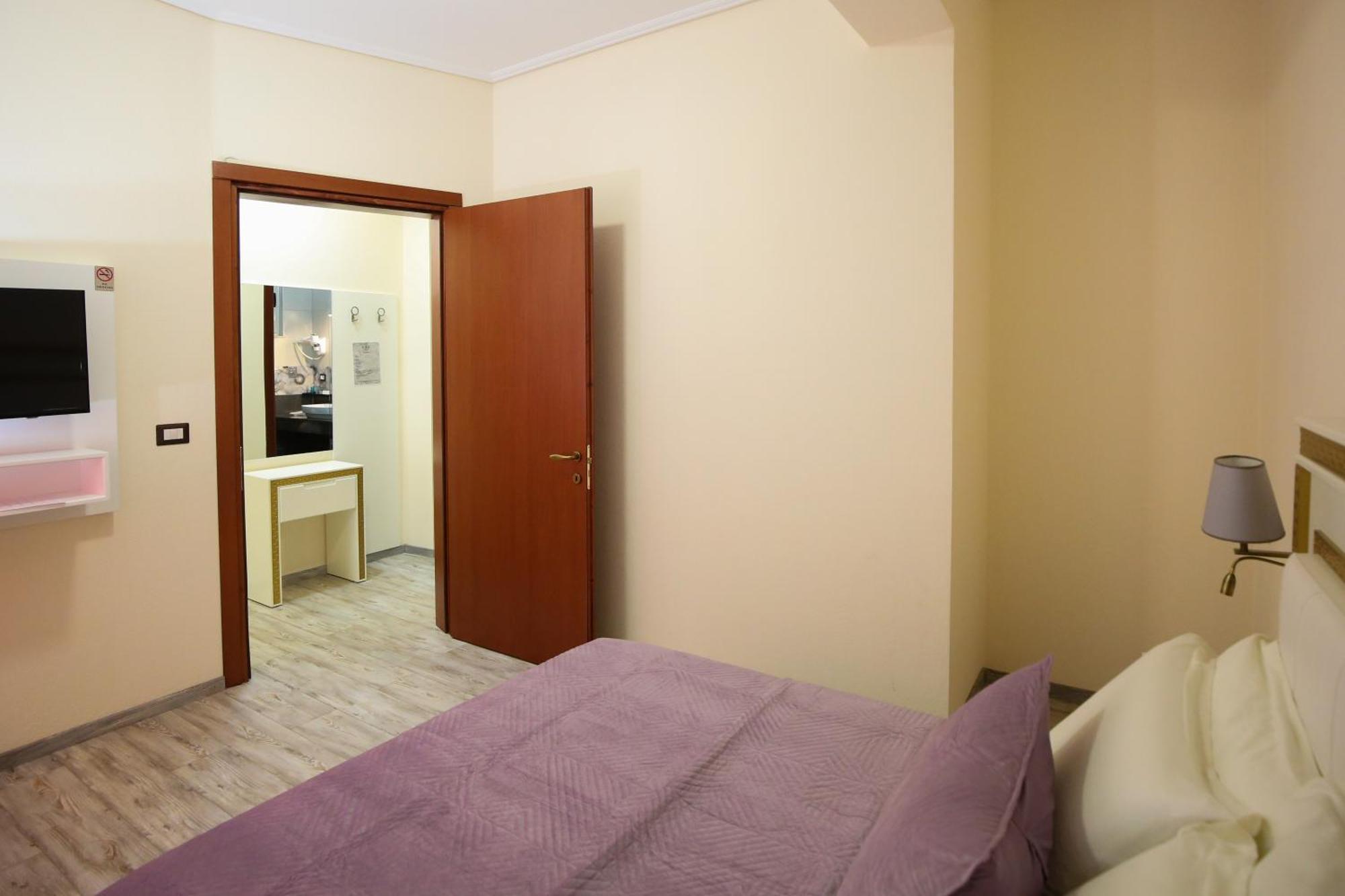Hotel Vd Roleks Vlore Room photo